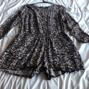 Floral Romper -H&M sz 6